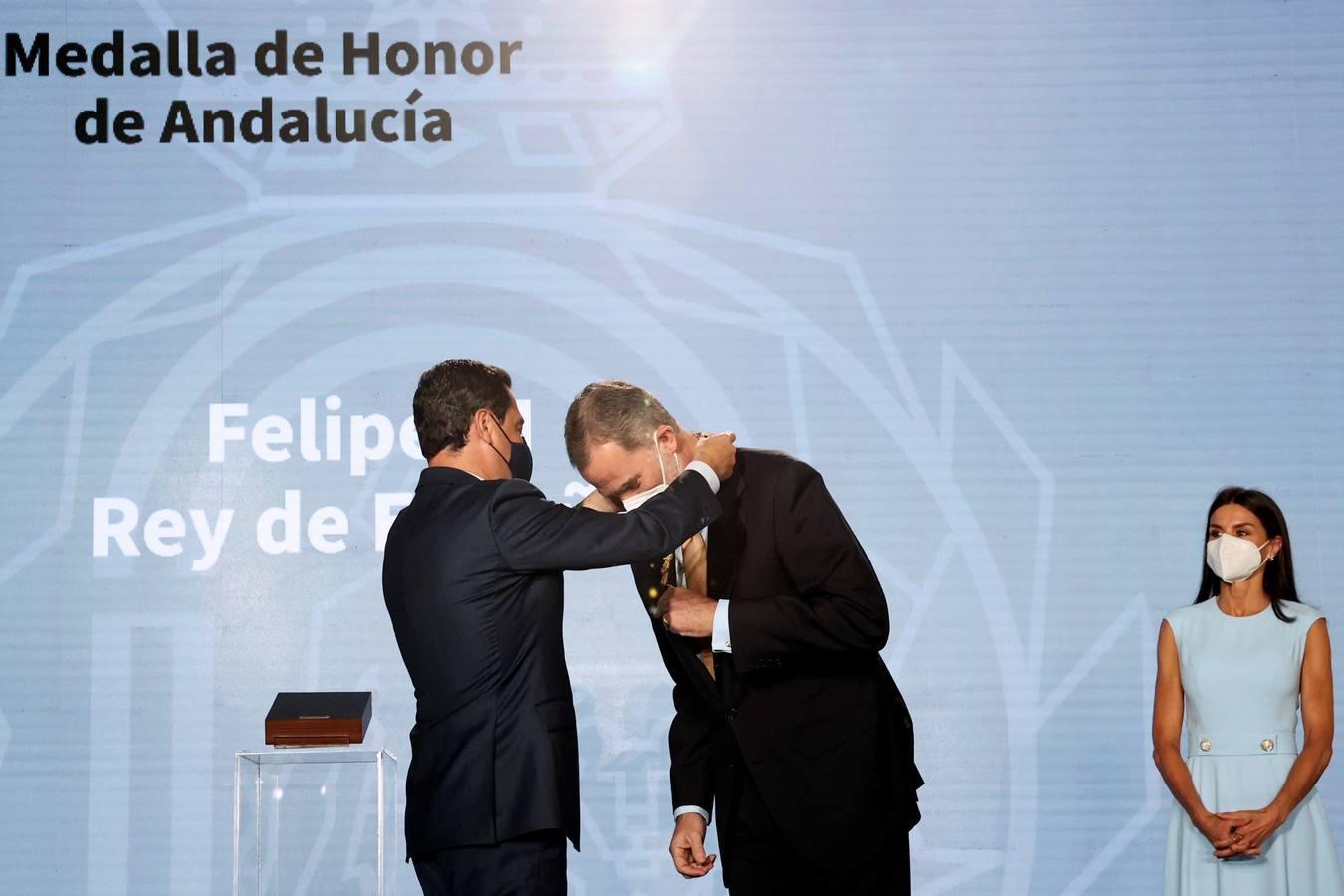 En imágenes, la entrega de la Medalla de Honor de Andalucía al Rey Felipe VI en Sevilla