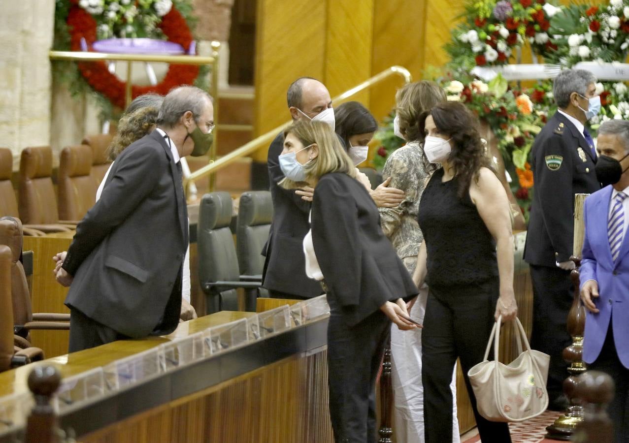 Capilla ardiente de Manuel Clavero en el Parlamento de Andalucía