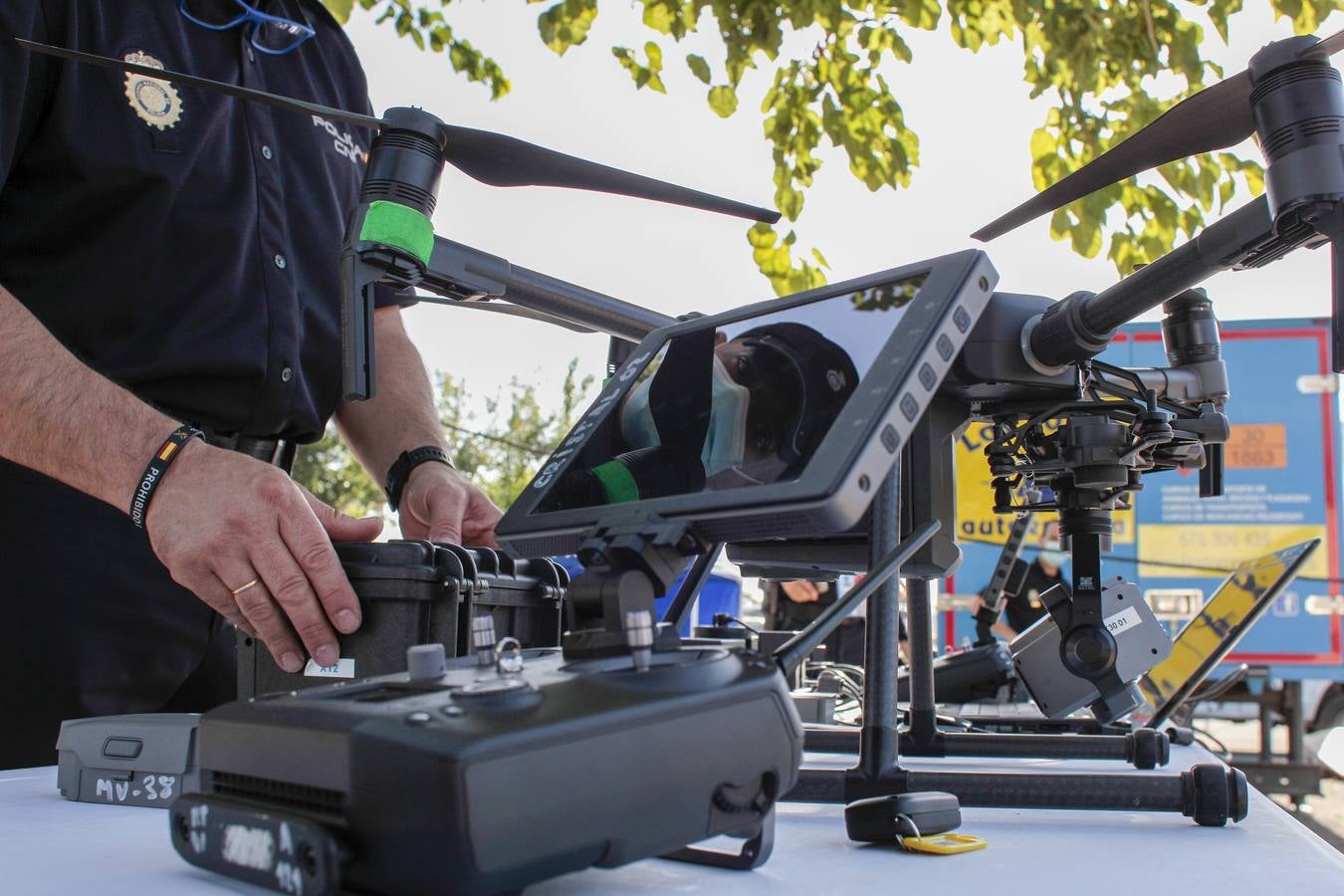 Los drones y antidrones de la Eurocopa en Sevilla