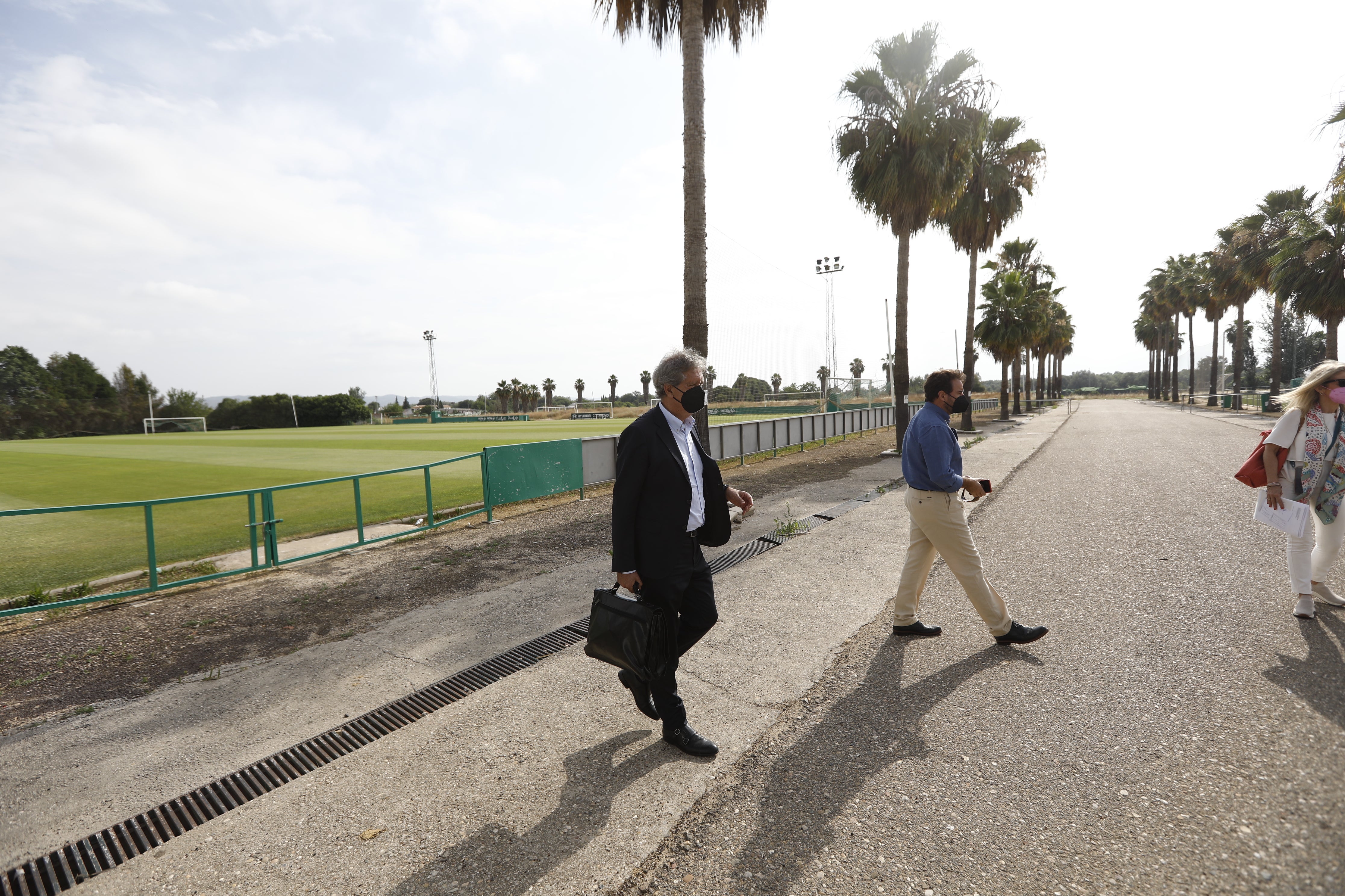 La toma de control de la Ciudad Deportiva por Tremón, en imágenes