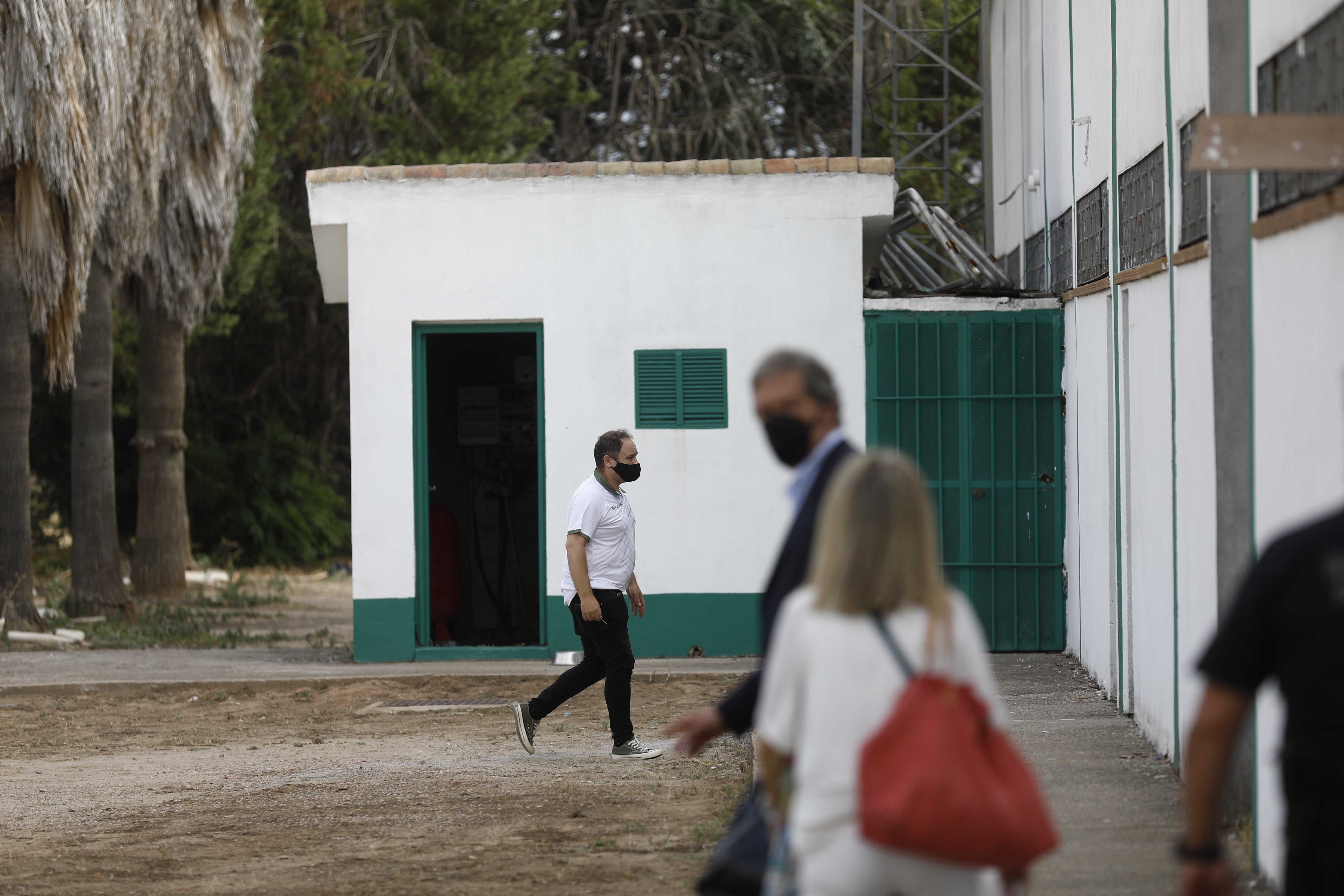 La toma de control de la Ciudad Deportiva por Tremón, en imágenes