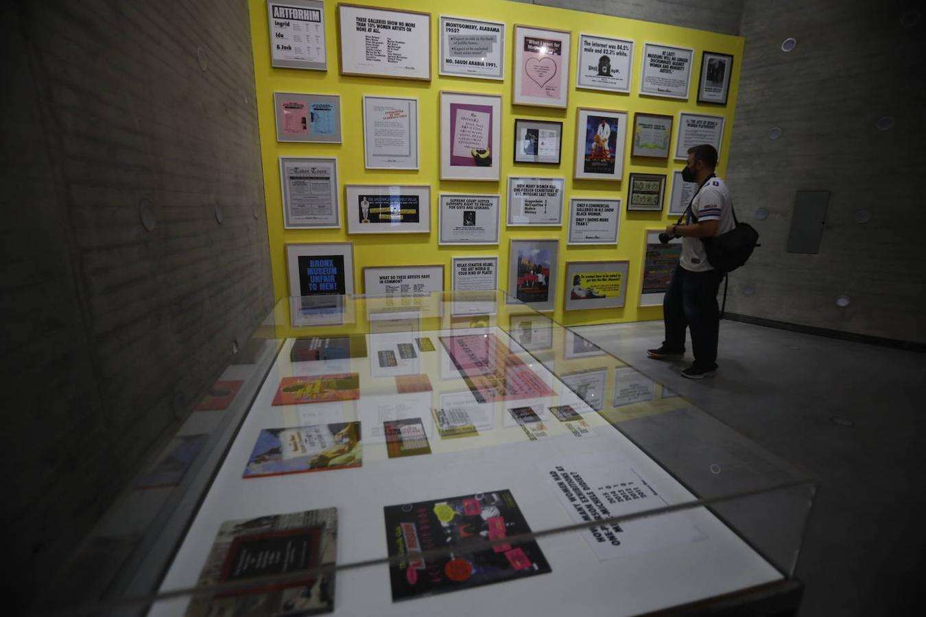 La exposición de Guerrilla Girls y Tete Álvarez en el C3A de Córdoba, en imágenes