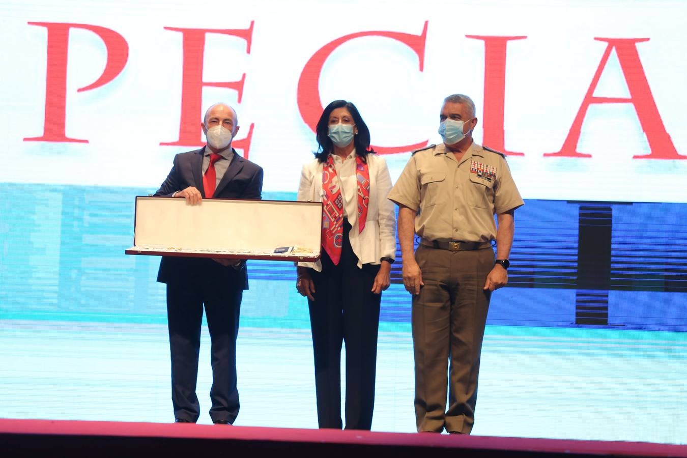 58 edición de los 'Premios Ejército' en la Plaza de España de Sevilla