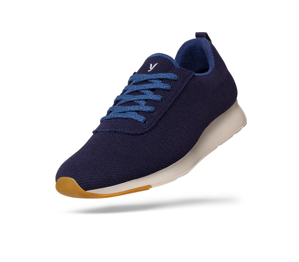 Zapatillas ligeras. Zapatillas de lana merina, de Yuccs. Realizadas en España, son cómodas, ligeras, y transpirables, perfectas para utilizarlas todo el año. Precio: 95 euros.