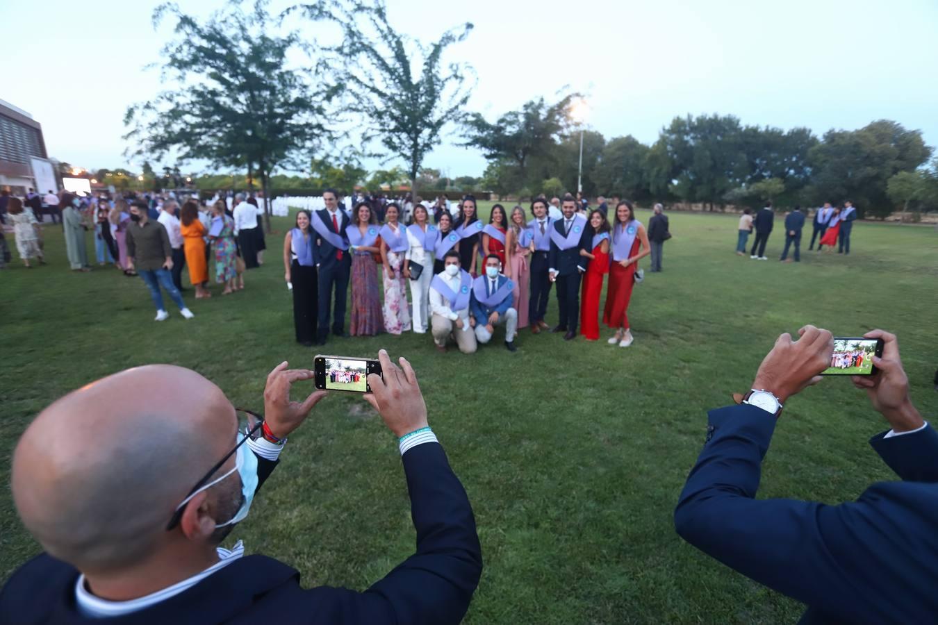 La fiesta de graduación en Córdoba de los alumnos de la Universidad Loyola, en imágenes