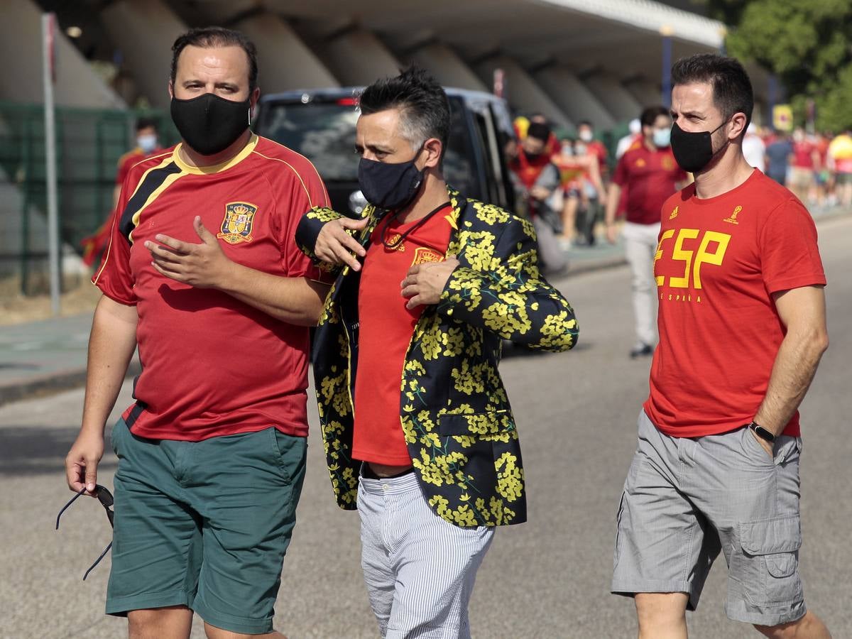 La Eurocopa se vive en las calles de Sevilla