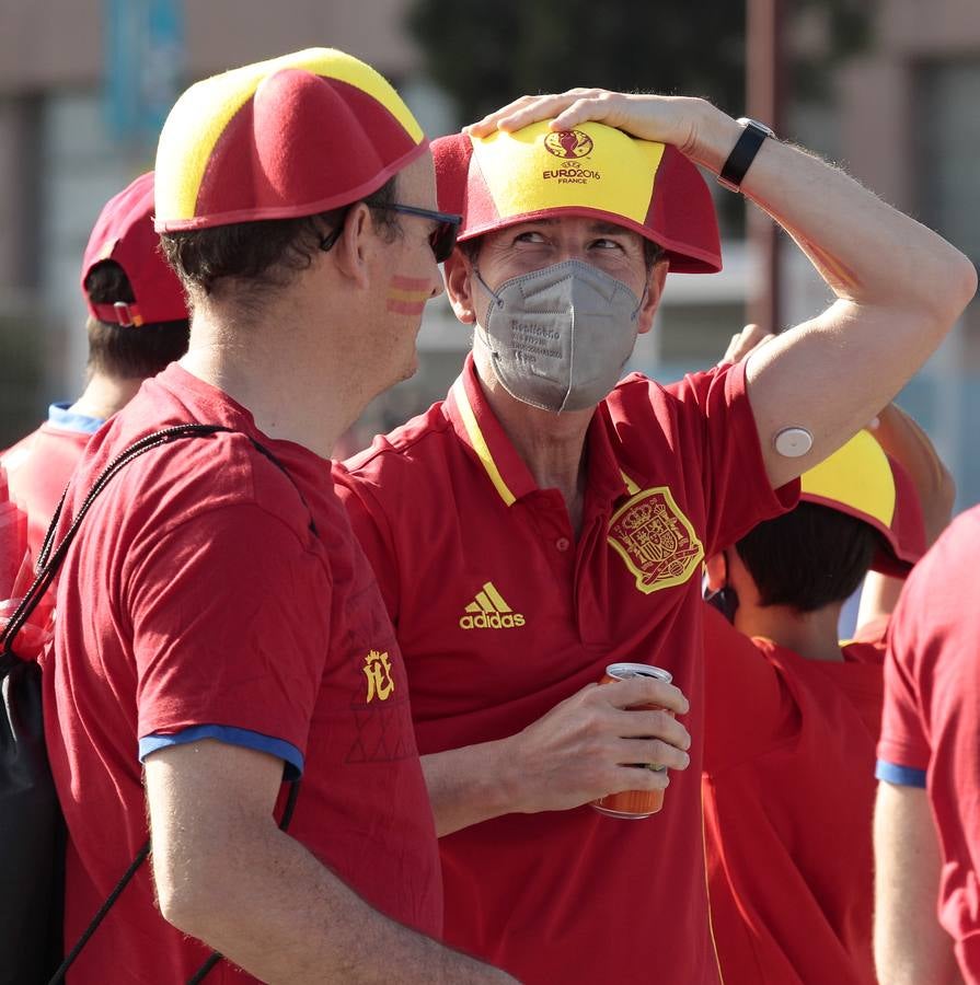 La Eurocopa se vive en las calles de Sevilla