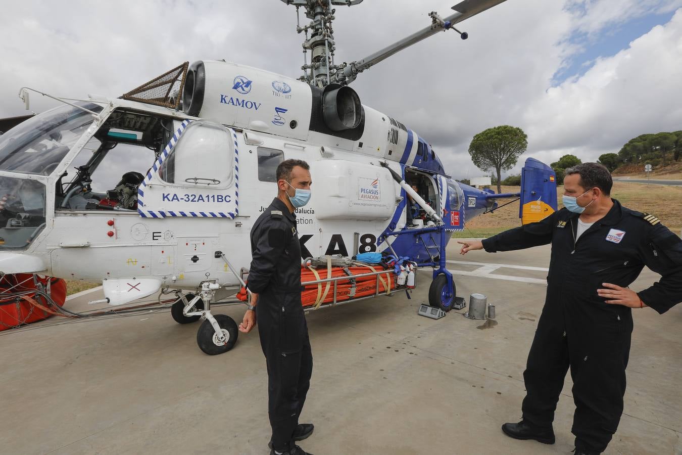 Los helicópteros Súper Puma, preparados contra el fuego