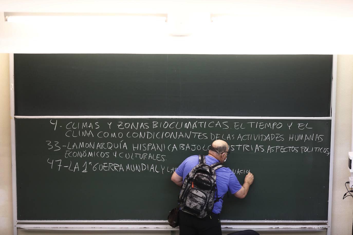 En imágenes, las oposiciones al cuerpo de profesores en Córdoba