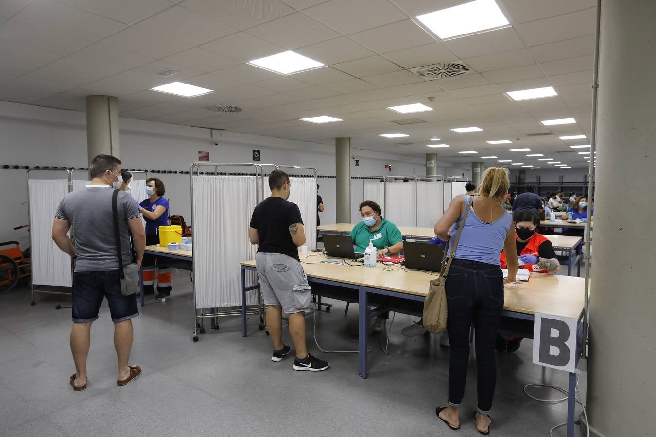 Comienza la vacunación en la Facultad de Derecho de la Universidad de Sevilla