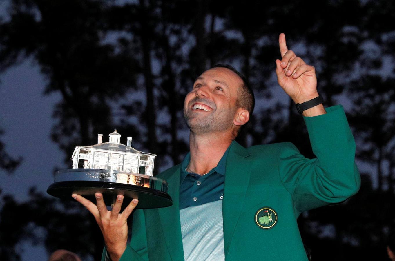 Masters de Augusta (2017). Un final fabuloso contra Justin Rose le dio el Masters de Augusta a Sergio García a los 37 años. Se convirtió asi en el tercer español en enfundarse la chaqueta verde. La victoria llegó el mismo día que Severiano Ballesteros habría cumplido cumpliría 60 años.​