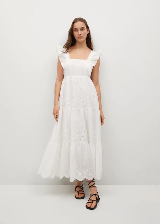 Vestido algodón bordado suizo en color blanco de Mango (49,99€). 