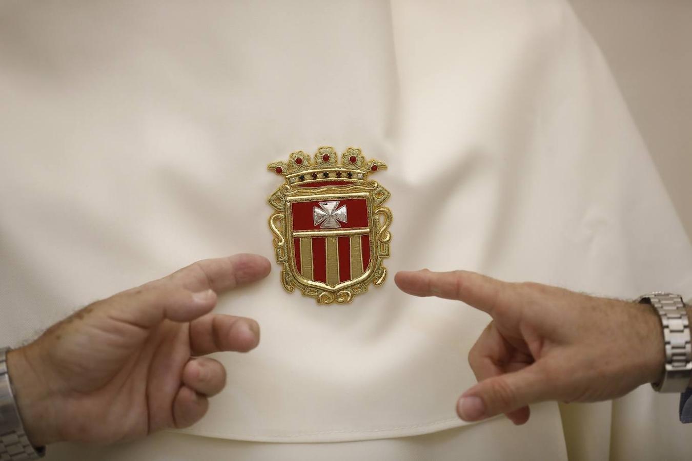 El hábito nazareno de la Quinta Angustia de Córdoba, en imágenes