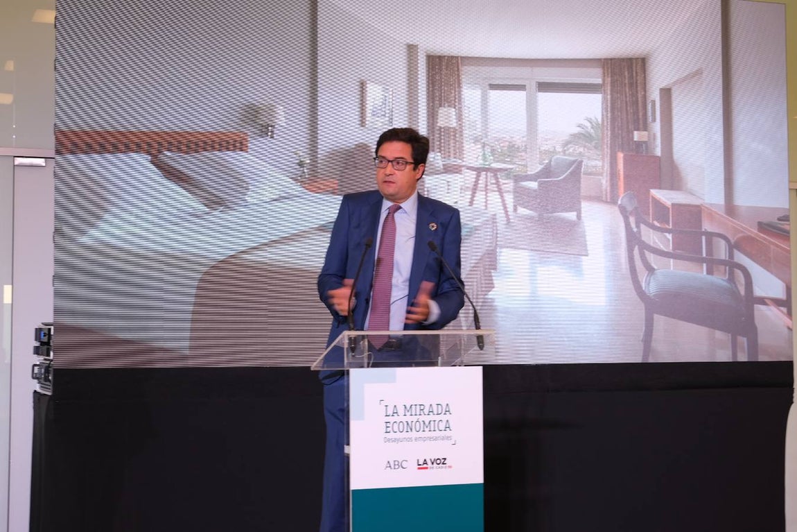 El Parador acoge la conferencia &#039;El reto del turismo en la post pandemia&#039; en el ciclo La Mirada Económica