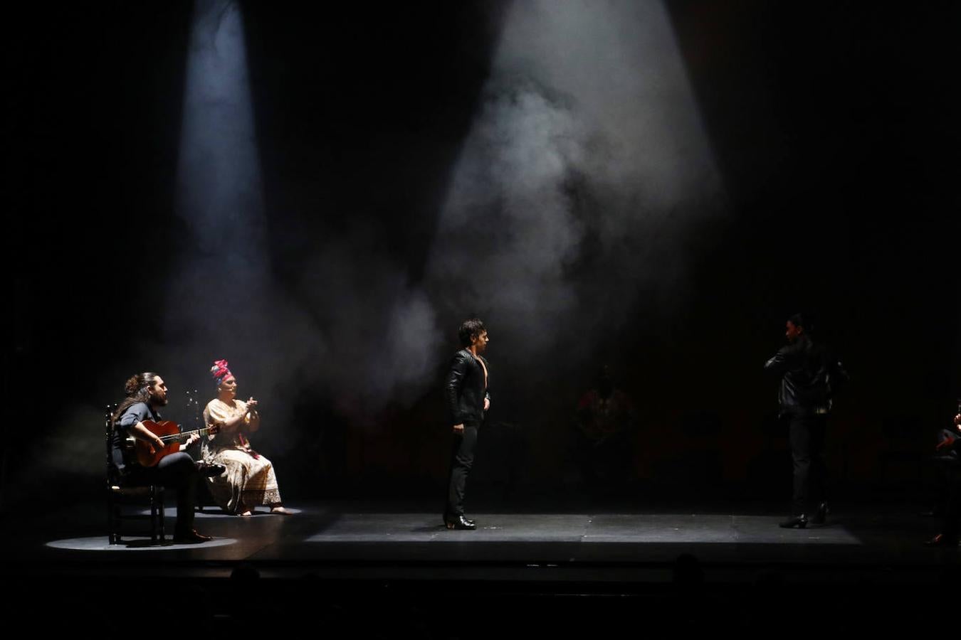 El espectáculo &#039;Negro Blanco Flamenco&#039; en el Gran Teatro de Córdoba, en imágenes