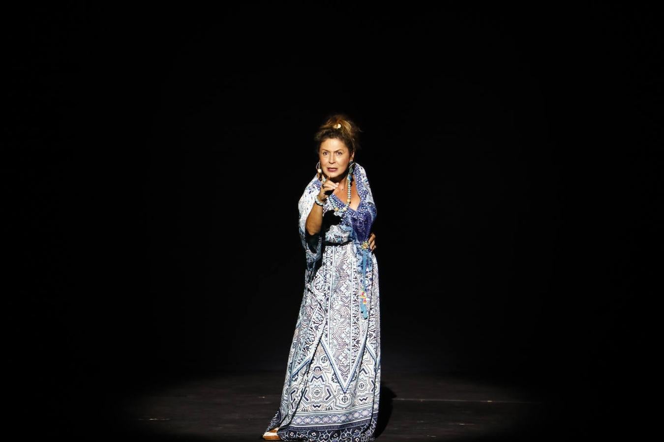 El espectáculo &#039;Negro Blanco Flamenco&#039; en el Gran Teatro de Córdoba, en imágenes