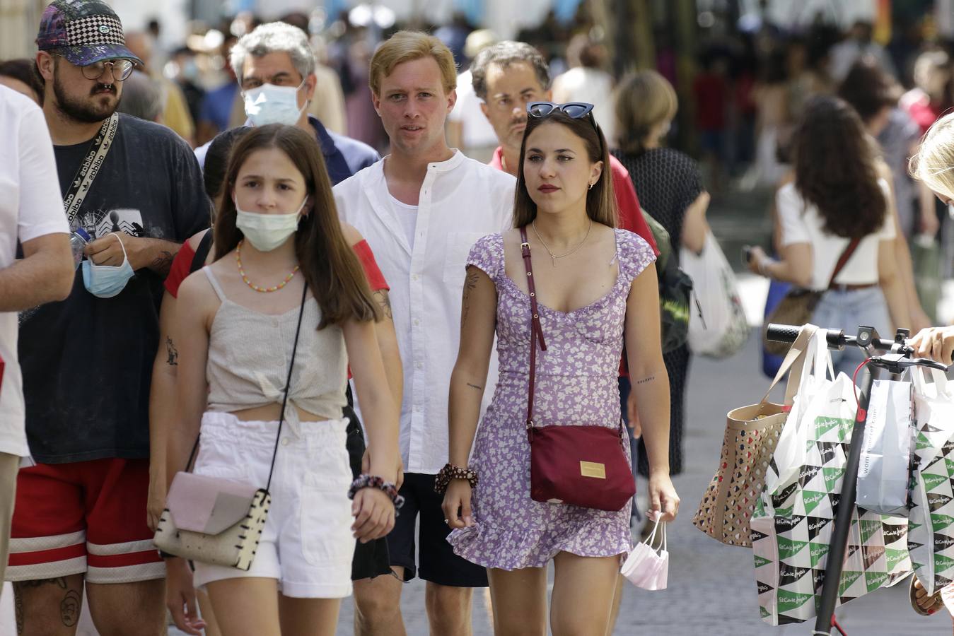 El uso de la mascarilla en el centro de Sevilla ha sido mayoritario este sábado