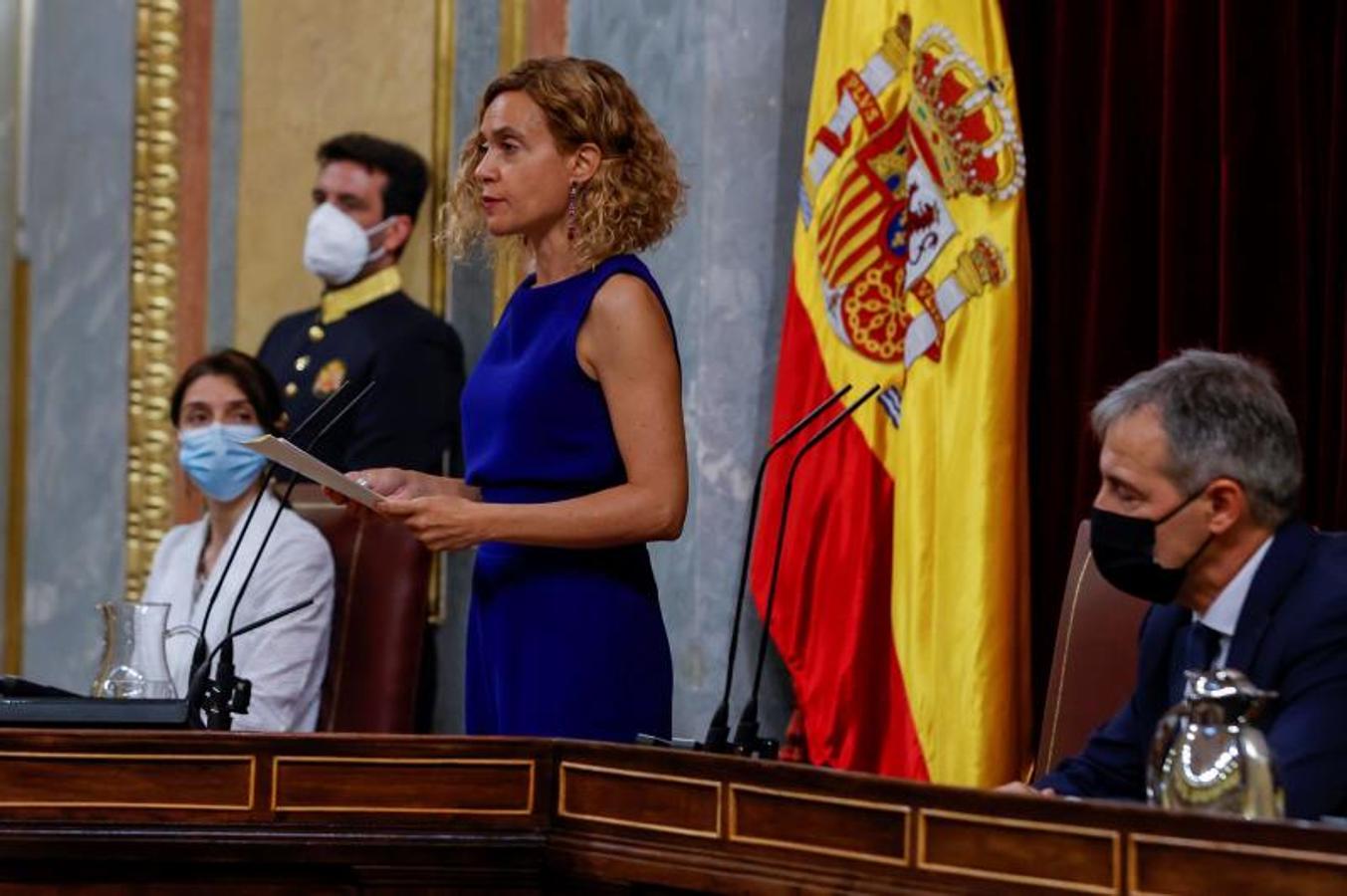 La presidenta del Congreso, Meritxell Batet, preside el acto en la Cámara Baja. 