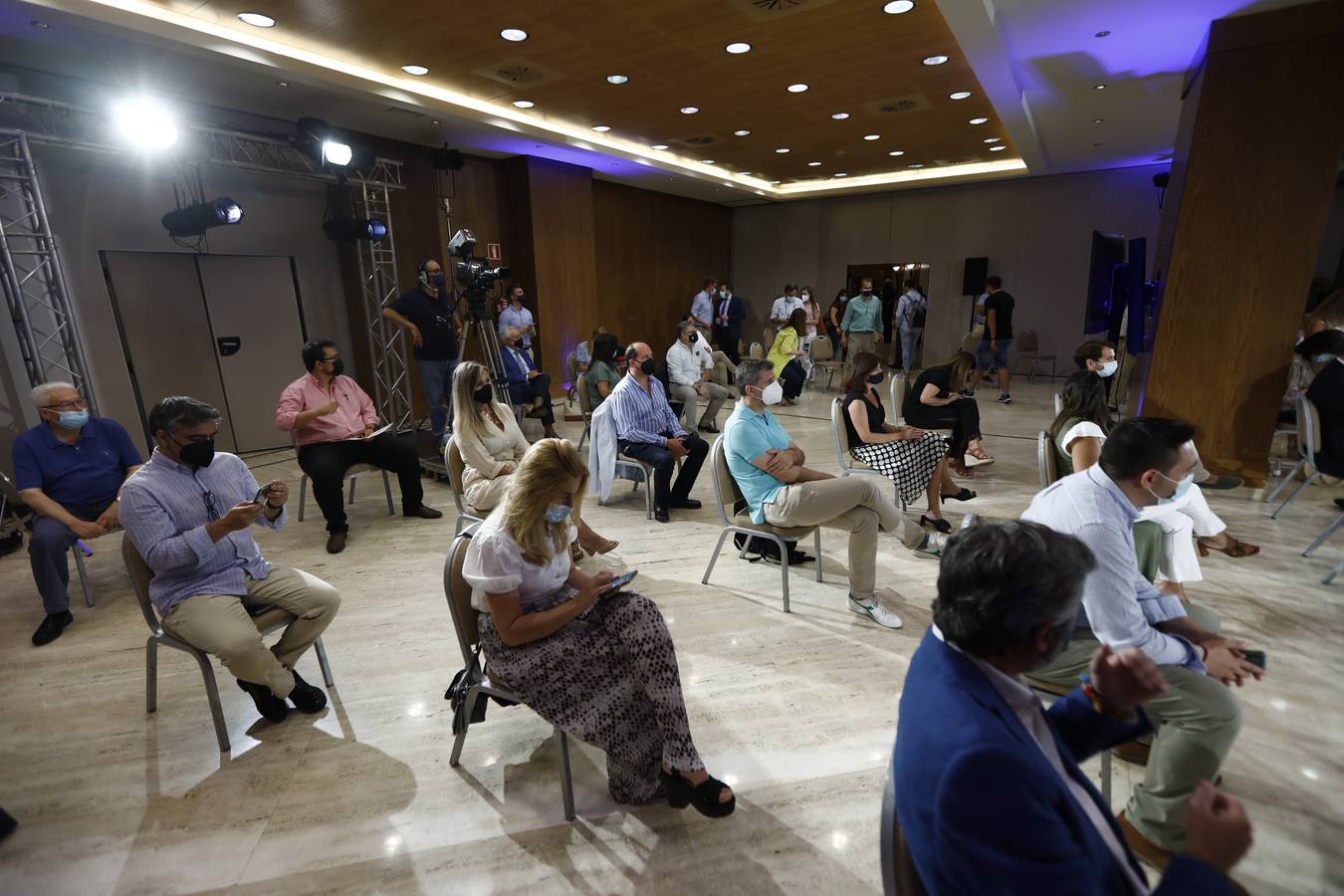 En imágenes, el acto de Pablo Casado en Córdoba