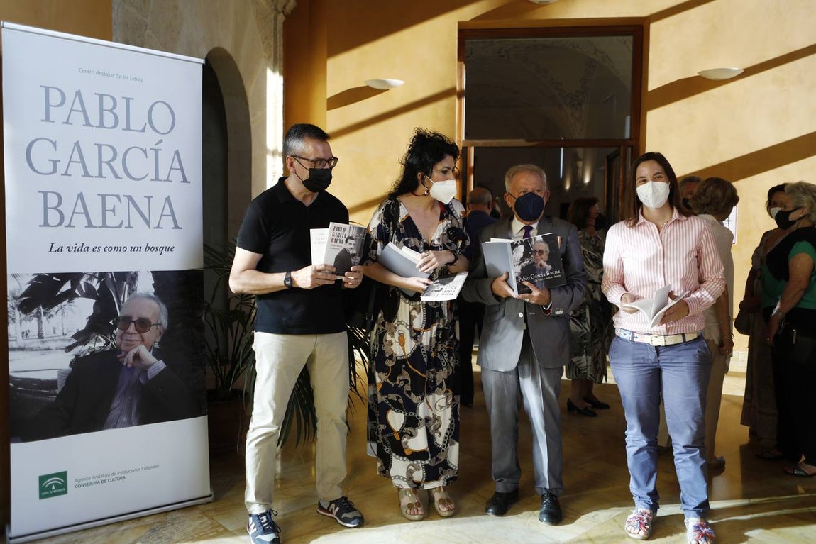 El homenaje por el centenario del nacimiento de Pablo García Baena en Córdoba, en imágenes