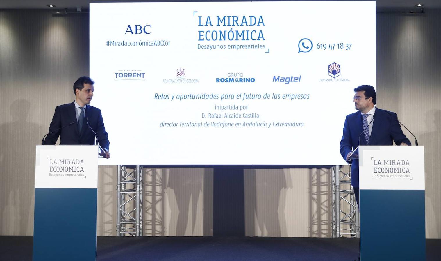 En imágenes, el director de Vodafone en Andalucía en la Mirada Económica de ABC Córdoba