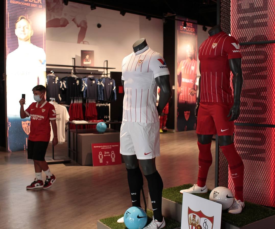 Estas son las nuevas camisetas del Sevilla FC