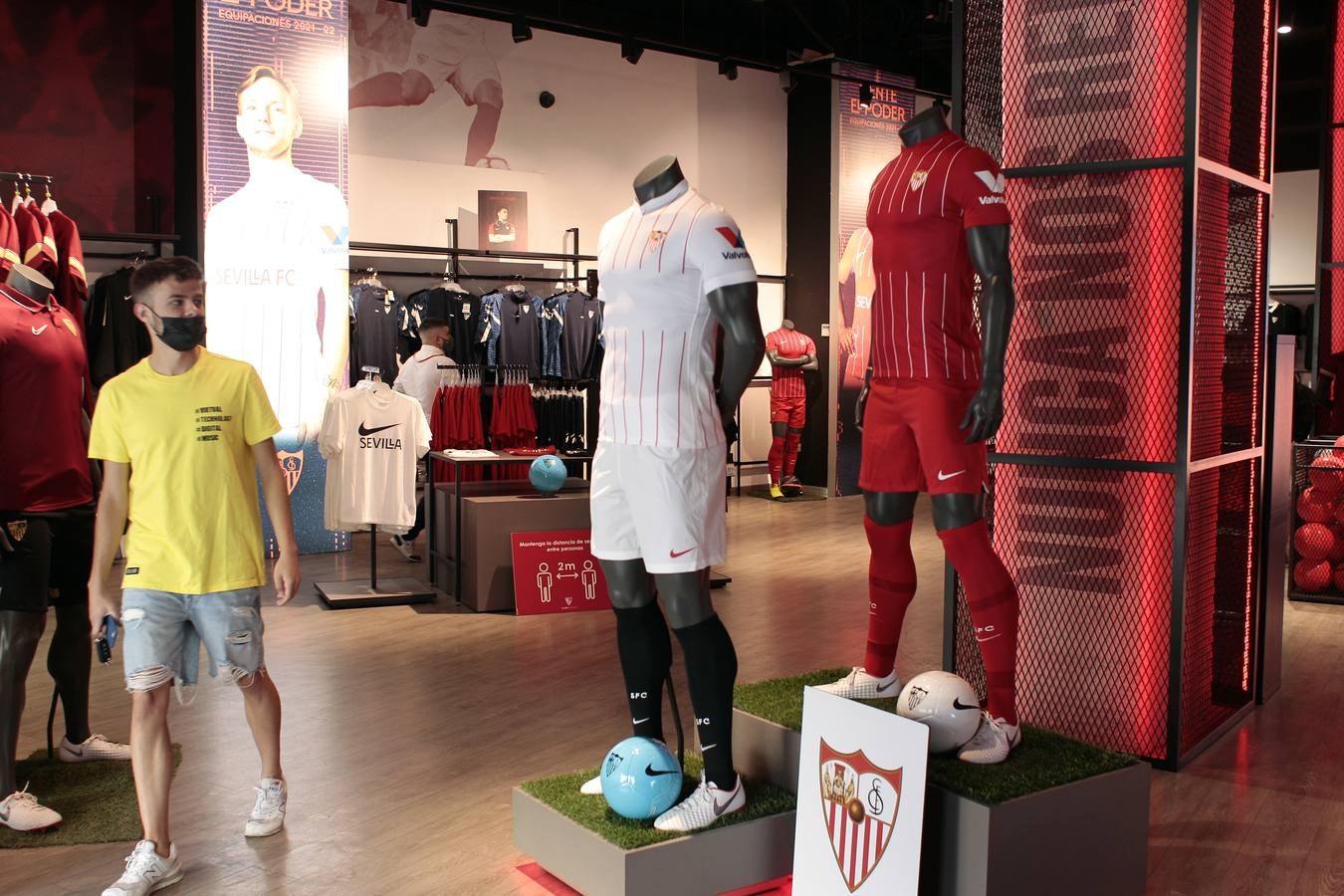 Estas son las nuevas camisetas del Sevilla FC