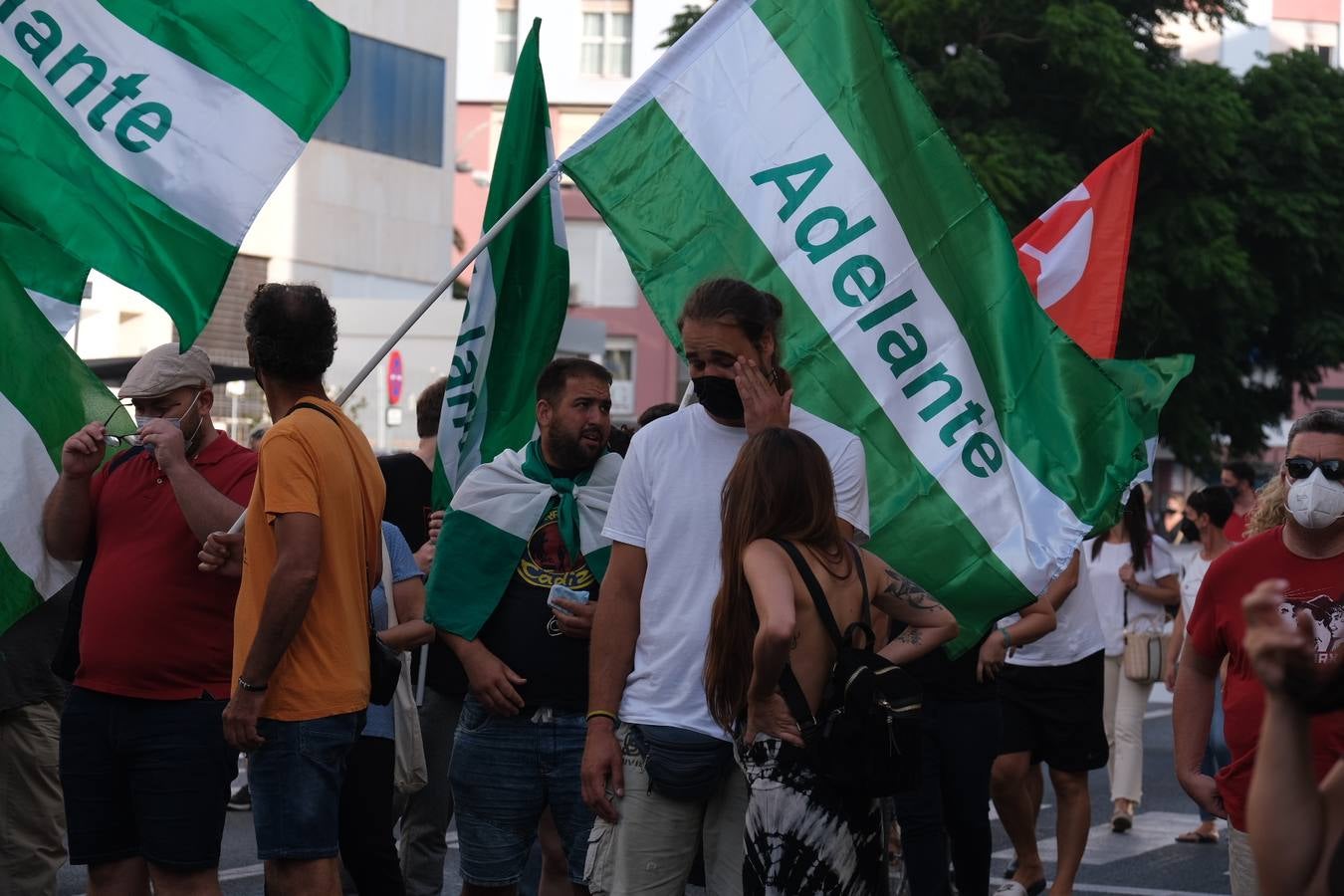 Fotos: La manifestación de Airbus recorre las calles de Cádiz