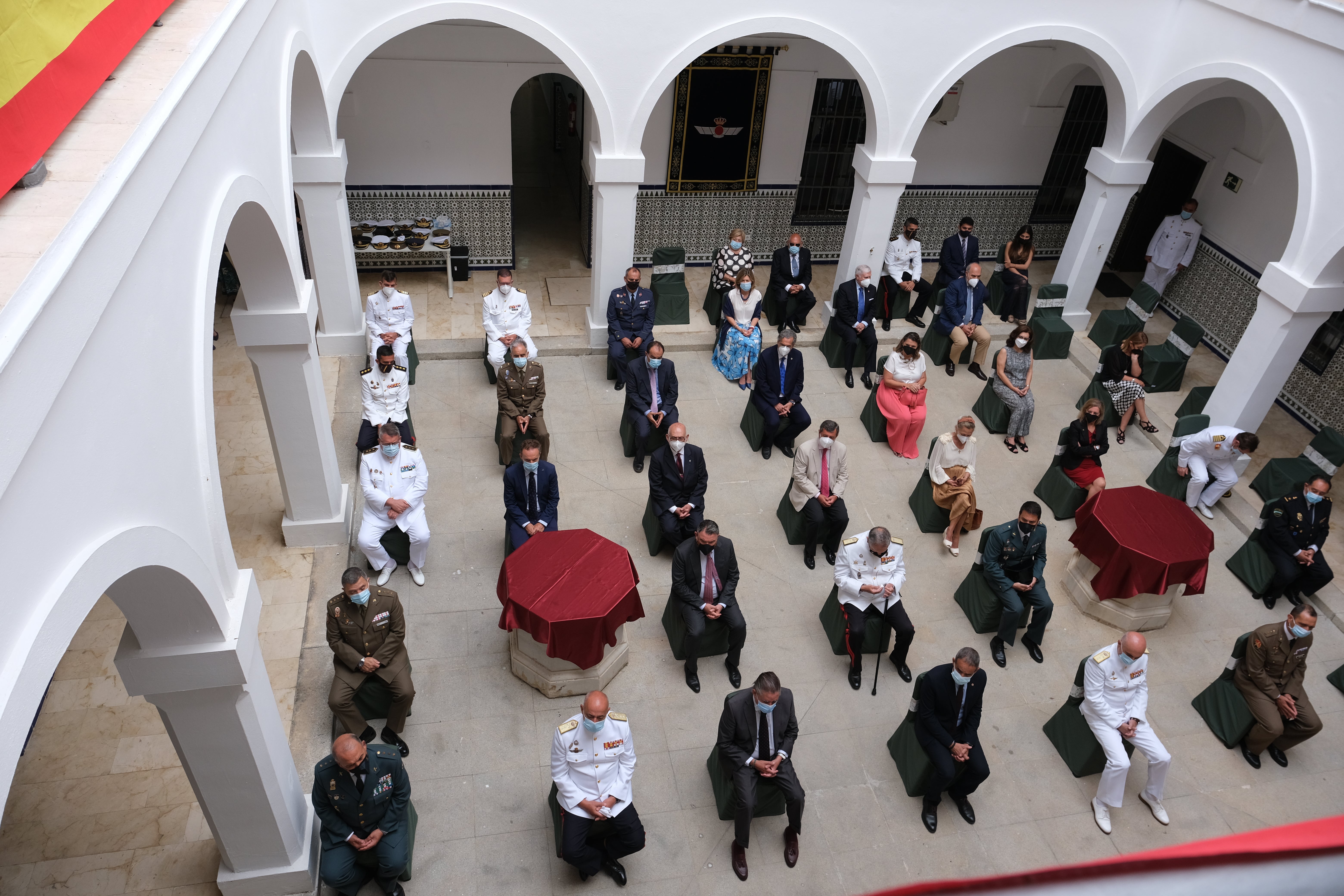 En imágenes: Toma de posesión del nuevo subdelegado de Defensa en Cádiz