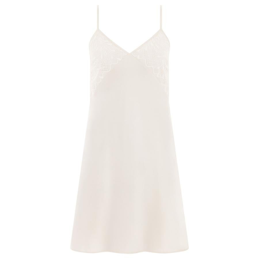 Passionata - Vestidos blancos de rebajas. Camisón satinado con encaje, de la colección Thelma de Passionata. Precio: P.V.P.