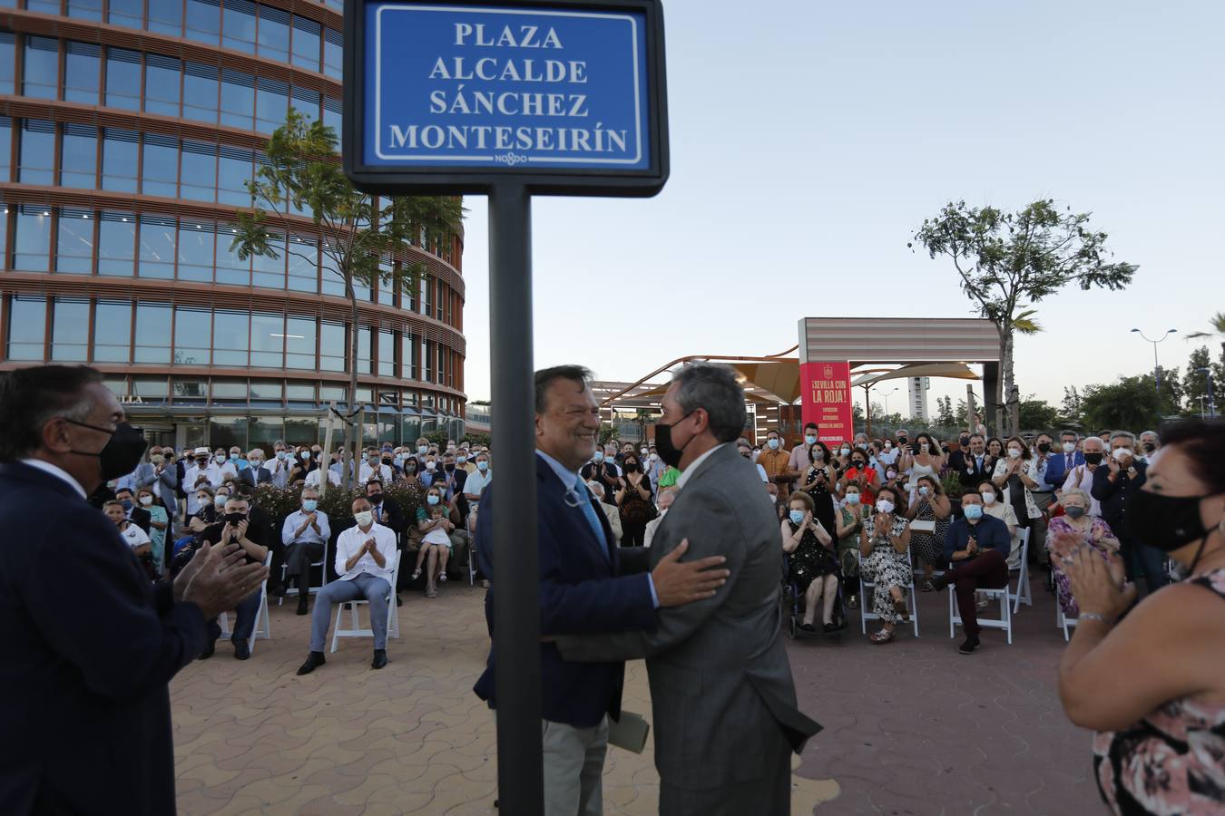 Monteseirín ya tiene su plaza en Sevilla