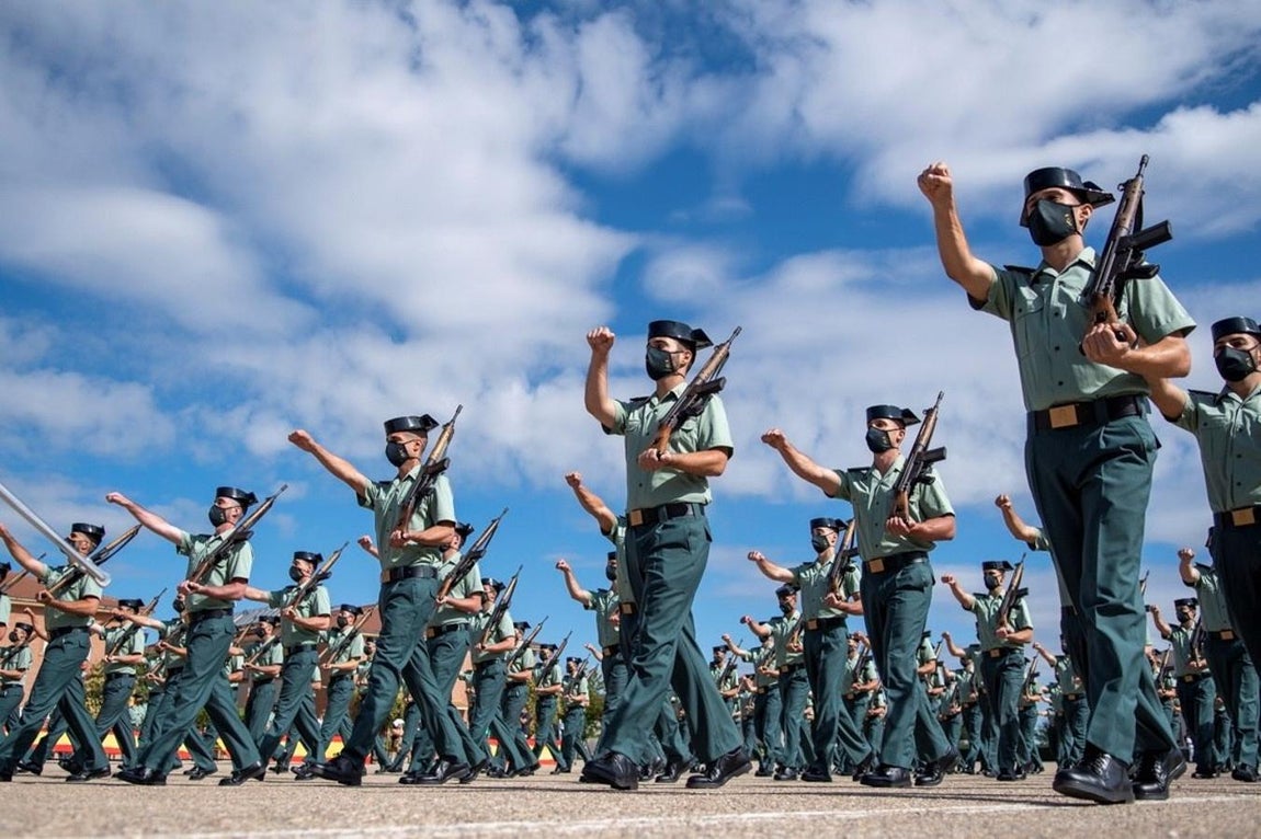 Así ha sido la jura de bandera de los nuevos guardias civiles en Baeza