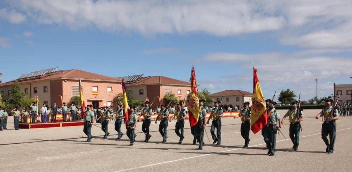 Así ha sido la jura de bandera de los nuevos guardias civiles en Baeza
