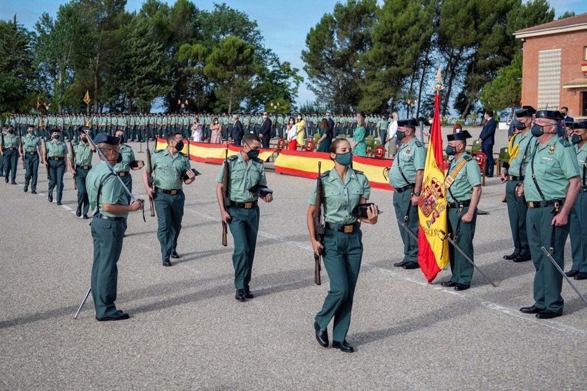 Así ha sido la jura de bandera de los nuevos guardias civiles en Baeza