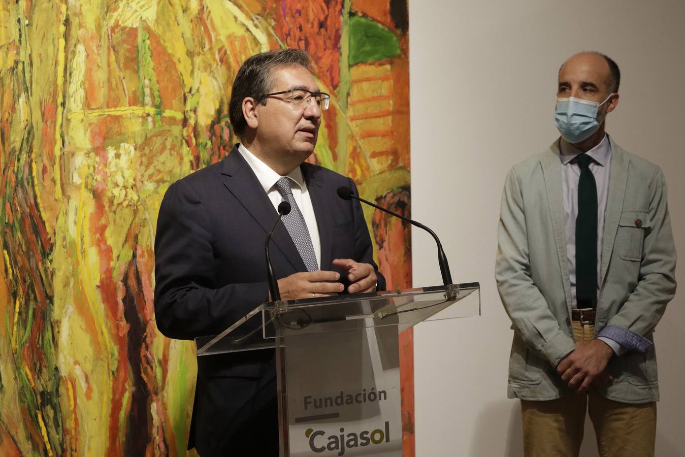 La Fundación Cajasol expone el 'espíritu' del fin de siglo a partir de su colección de obras de artistas sevillanos.