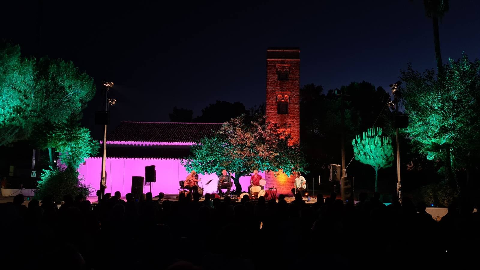 Artefactum interpretó en las 'Noches de Cuatrovitas' un repertorio medieval lleno de frescura y espontaneidad