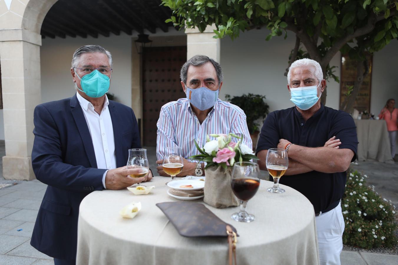 Antonio Montiel, Pepe Oneto y José María Carrasco. 