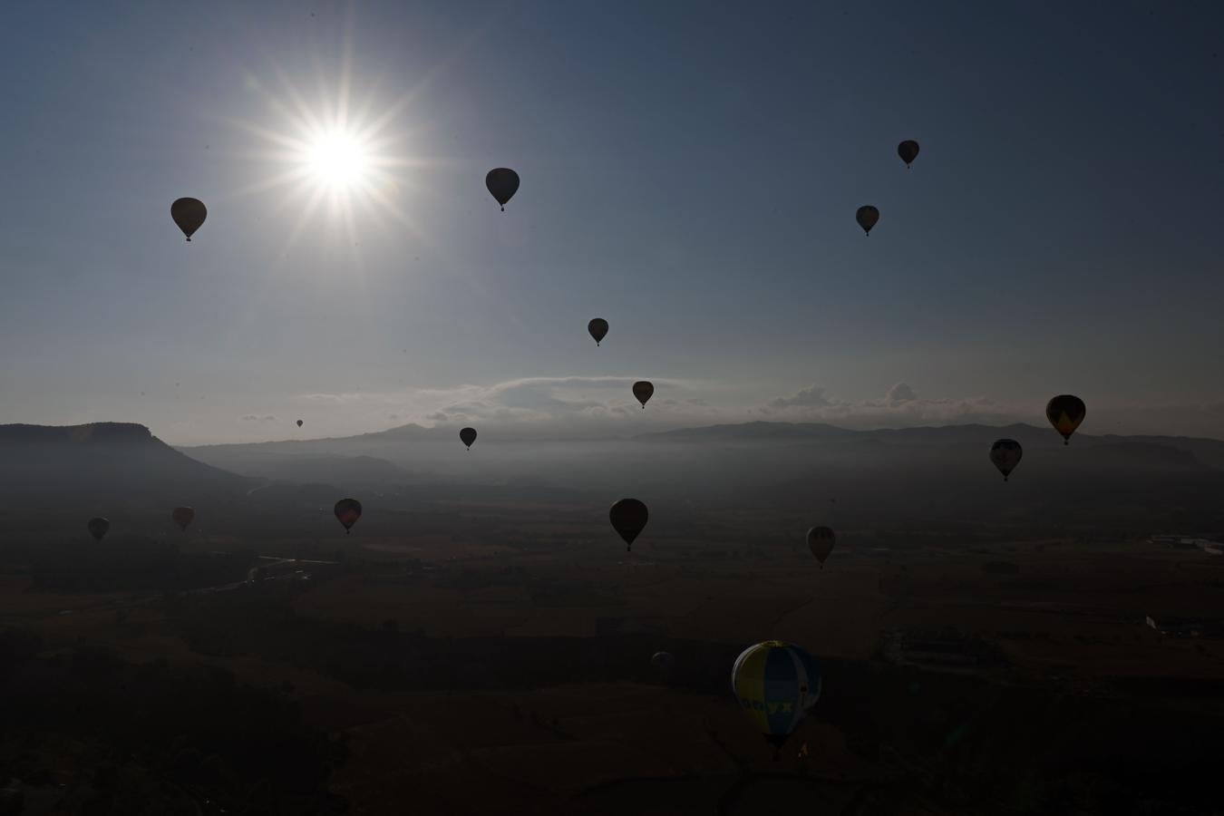 Jinetes en el cielo. El festival tiene lugar en la primera quincena de julio en Igualada y, en un año normal, reúne a más de 25.000 espectadores y más de cincuenta globos aerostáticos de todo el mundo