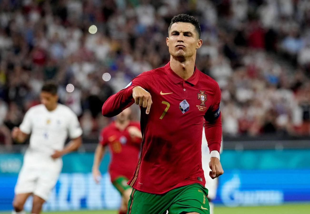 El hambre de Cristiano. Gracias a sus 5 goles -y 1 asistencia-, Cristiano Ronaldo terminó como máximo goleador del torneo. El jugador portugués anotó en la tercera jornada de la fase de grupos, ante Francia, su último gol. Un tanto que es el 109 con la camiseta de Portugal, lo que le convierte en el máximo goleador histórico del fútbol de selecciones.