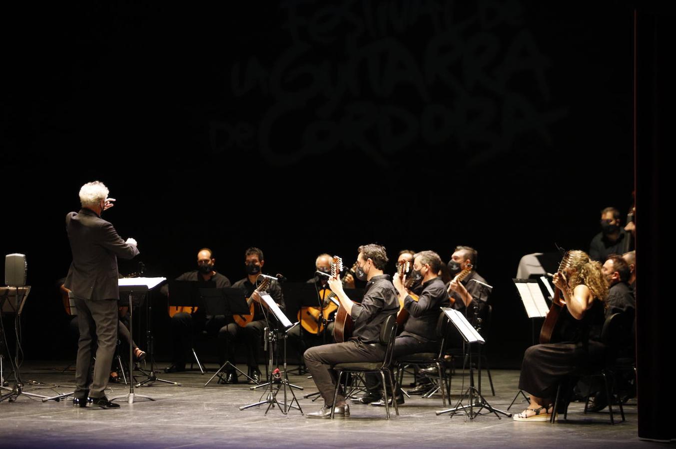 Festival de la Guitarra 2021 | El concierto de Serrano y la Orquesta de Plectro, en imágenes