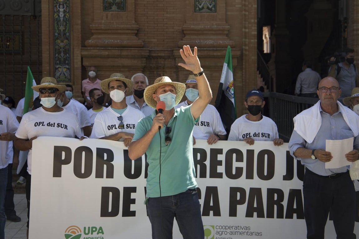 Los ganaderos no pueden soportar los costes de producción de la leche con los precios que le impone el mercado