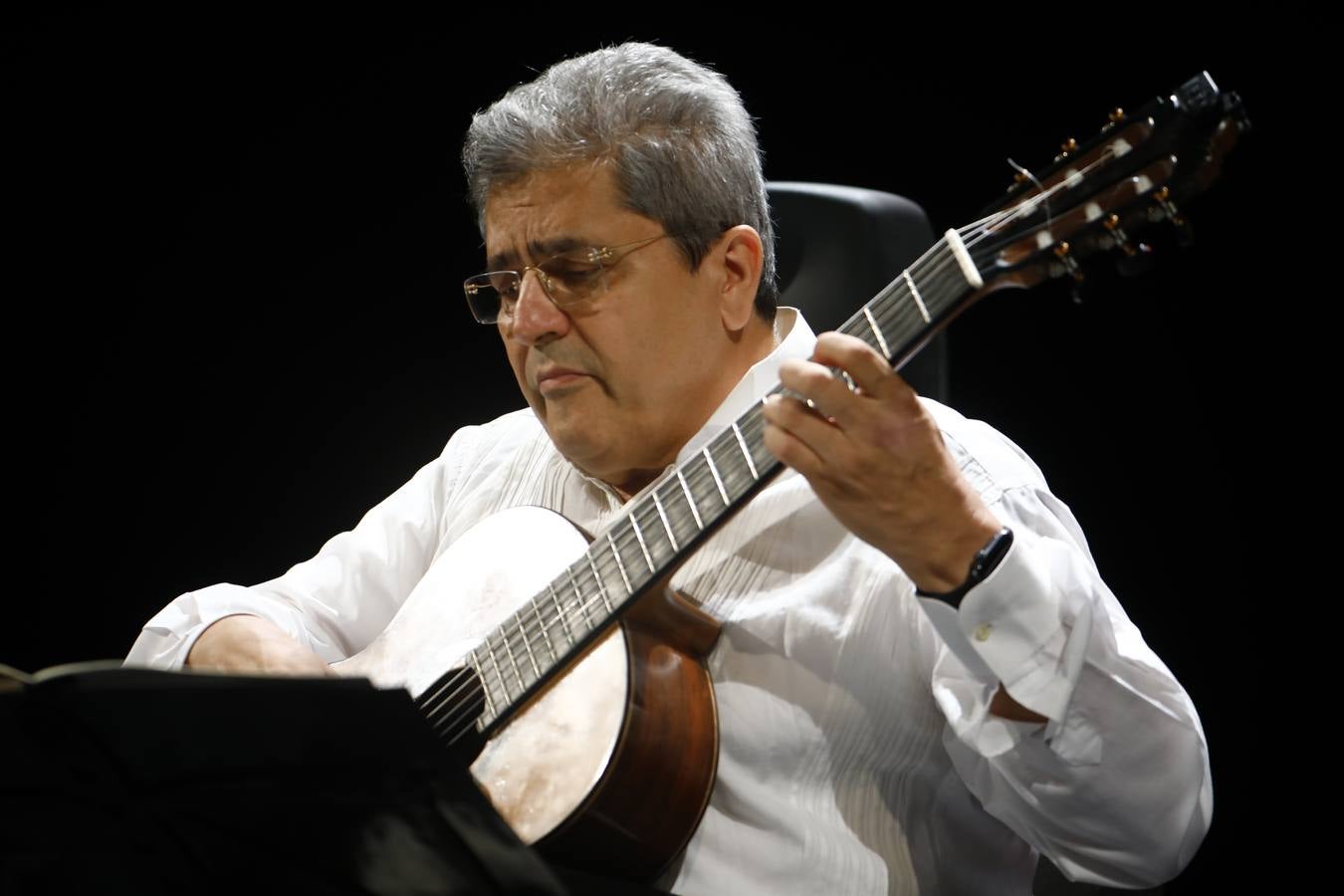 Festival de la Guitarra 2021 | Costas Cotsolis, el virtuoso griego, en imágenes