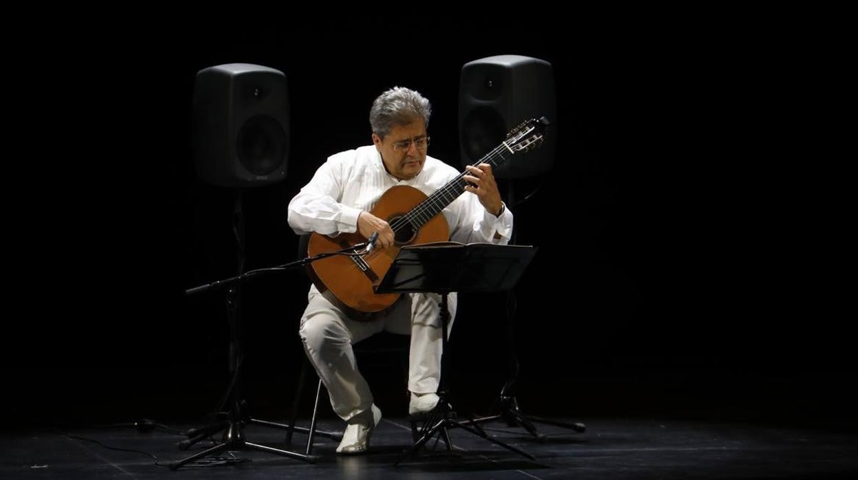 Festival de la Guitarra 2021 | Costas Cotsolis, el virtuoso griego, en imágenes