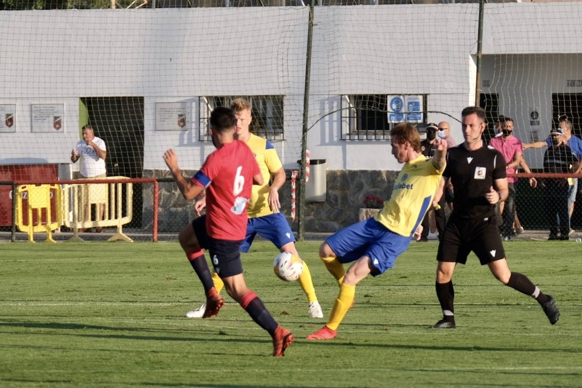 FOTOS: El primer partido del Cádiz - Barbate, en imágenes