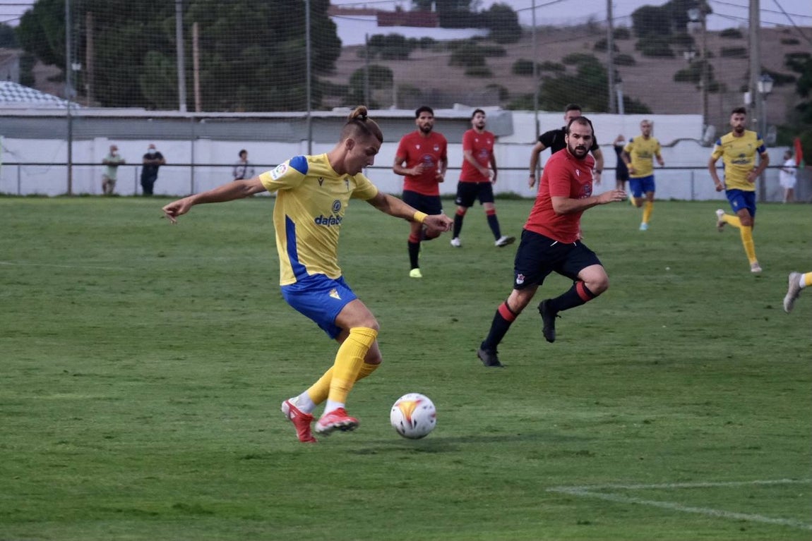 FOTOS: El primer partido del Cádiz - Barbate, en imágenes