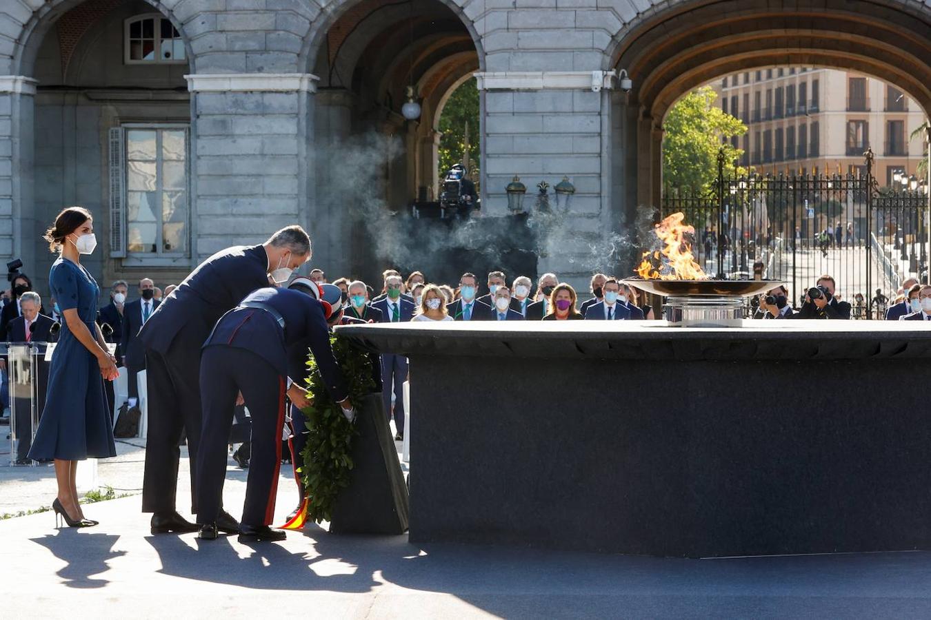 El Rey Felipe VI y la Reina Letizia, durante el acto de homenaje de estado a las víctimas de la pandemia. 