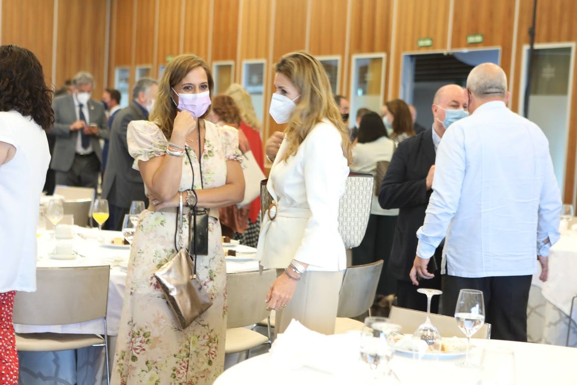 Fotos: Ambiente en la Mirada Económica de La Voz y ABC