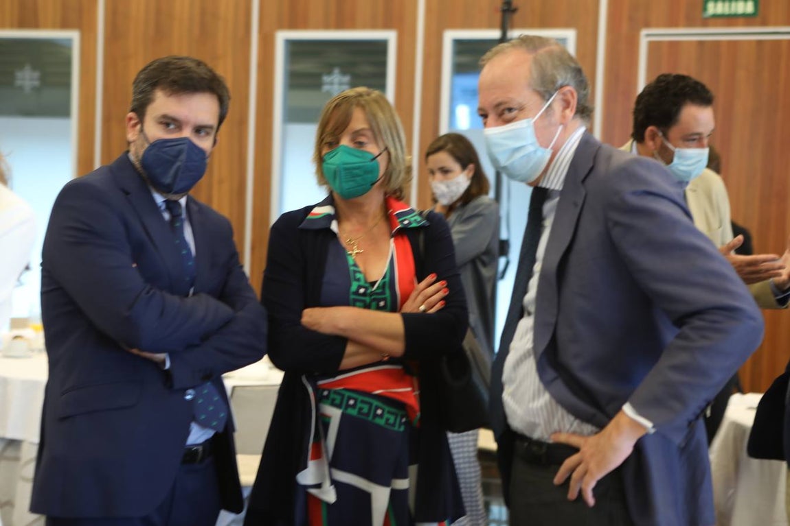 Fotos: Ambiente en la Mirada Económica de La Voz y ABC