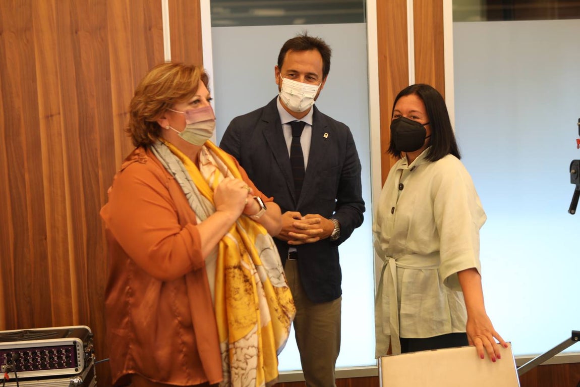 Fotos: Ambiente en la Mirada Económica de La Voz y ABC