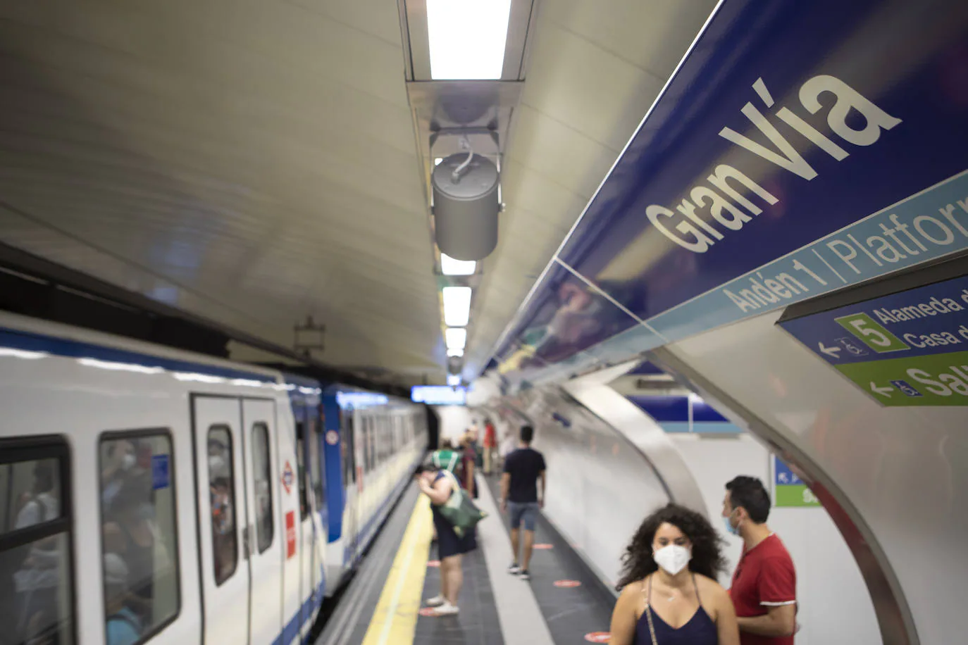Metro de Madrid prevé un tránsito de 66.000 personas cada día en Gran Vía. 